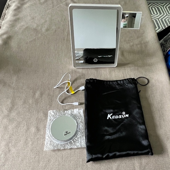 KEDSUM [Upgraded] LED Lighted Makeup Mirror with Full Frame LED Light System - Picture 3 of 9